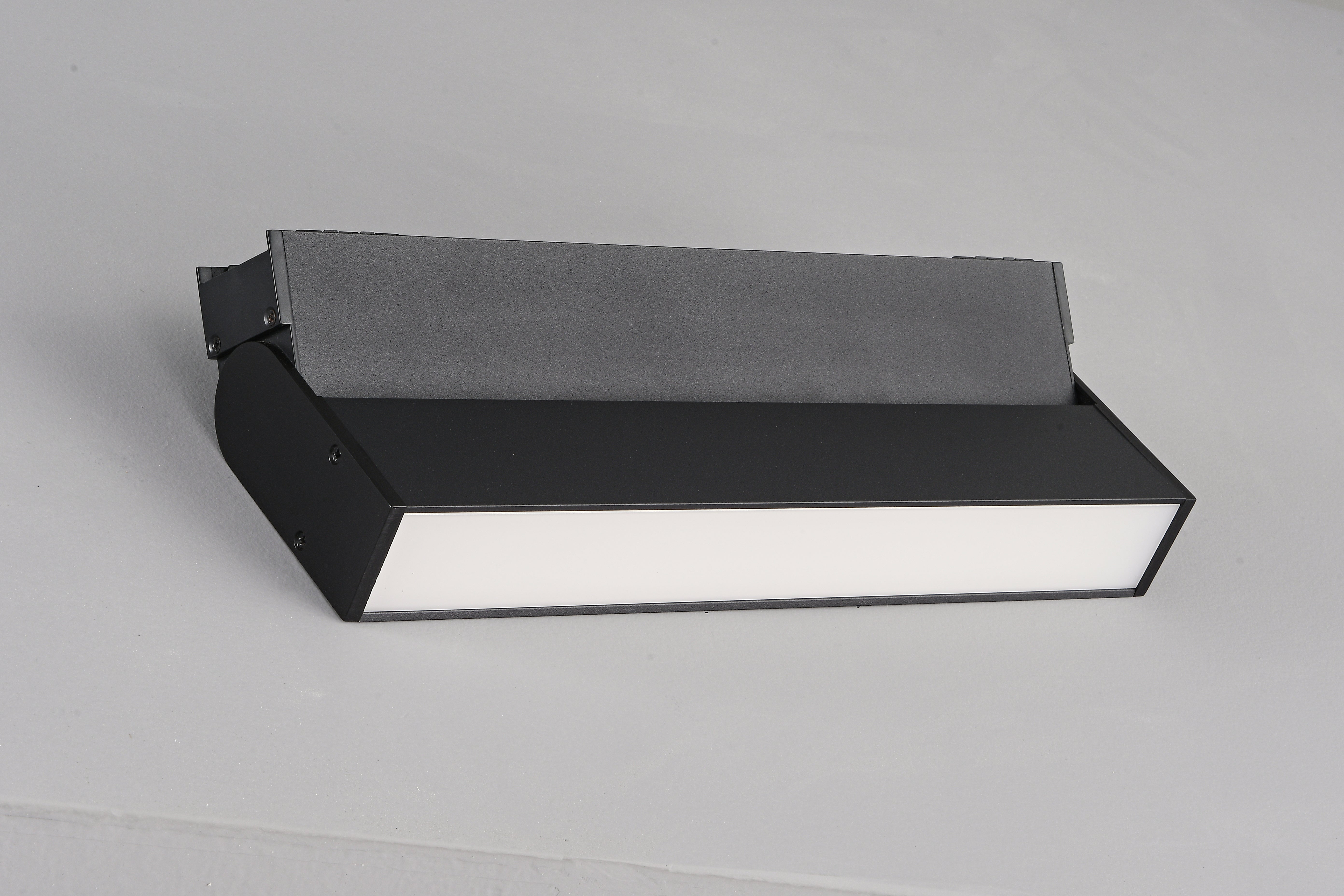 Magnetix 12W Strahler schwenkbar