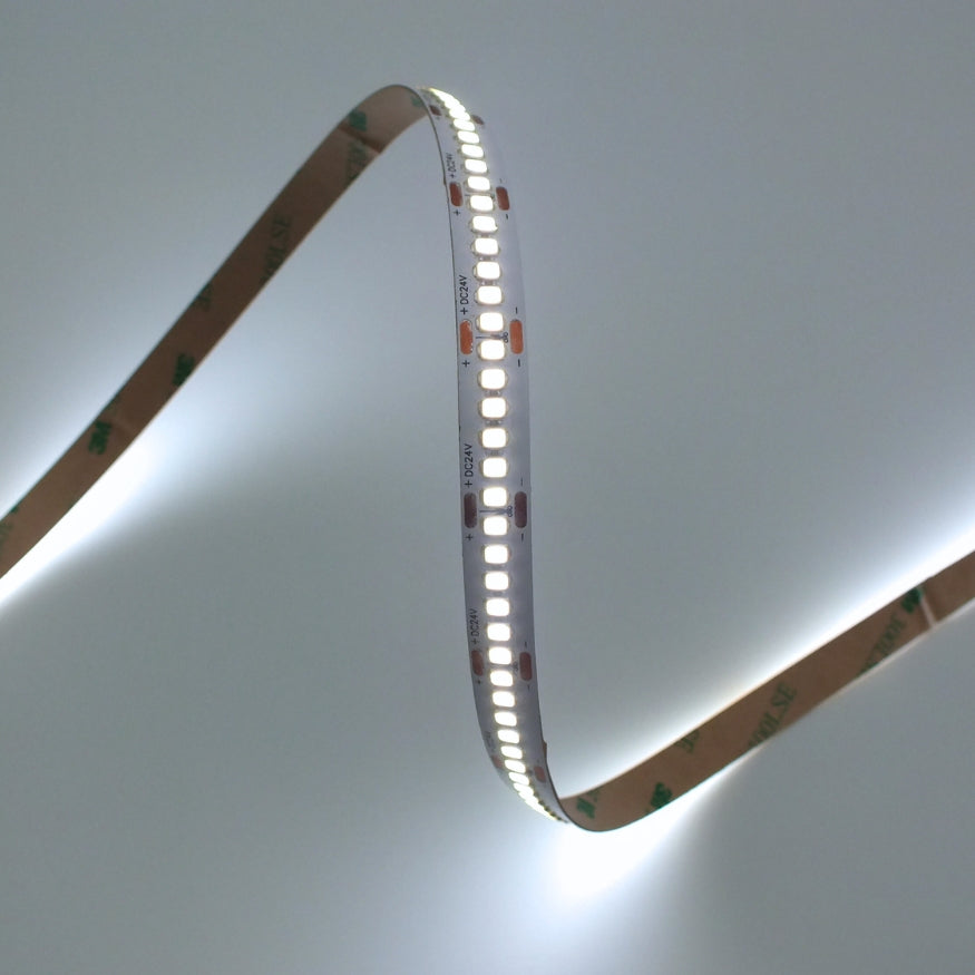 Leistungsstarker 5m Single Color SMD LED-Streifen 24W/m 240 LEDs/m 10mm