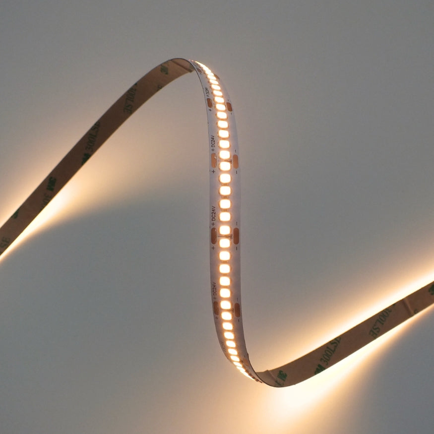 Leistungsstarker 5m Single Color SMD LED-Streifen 24W/m 240 LEDs/m 10mm