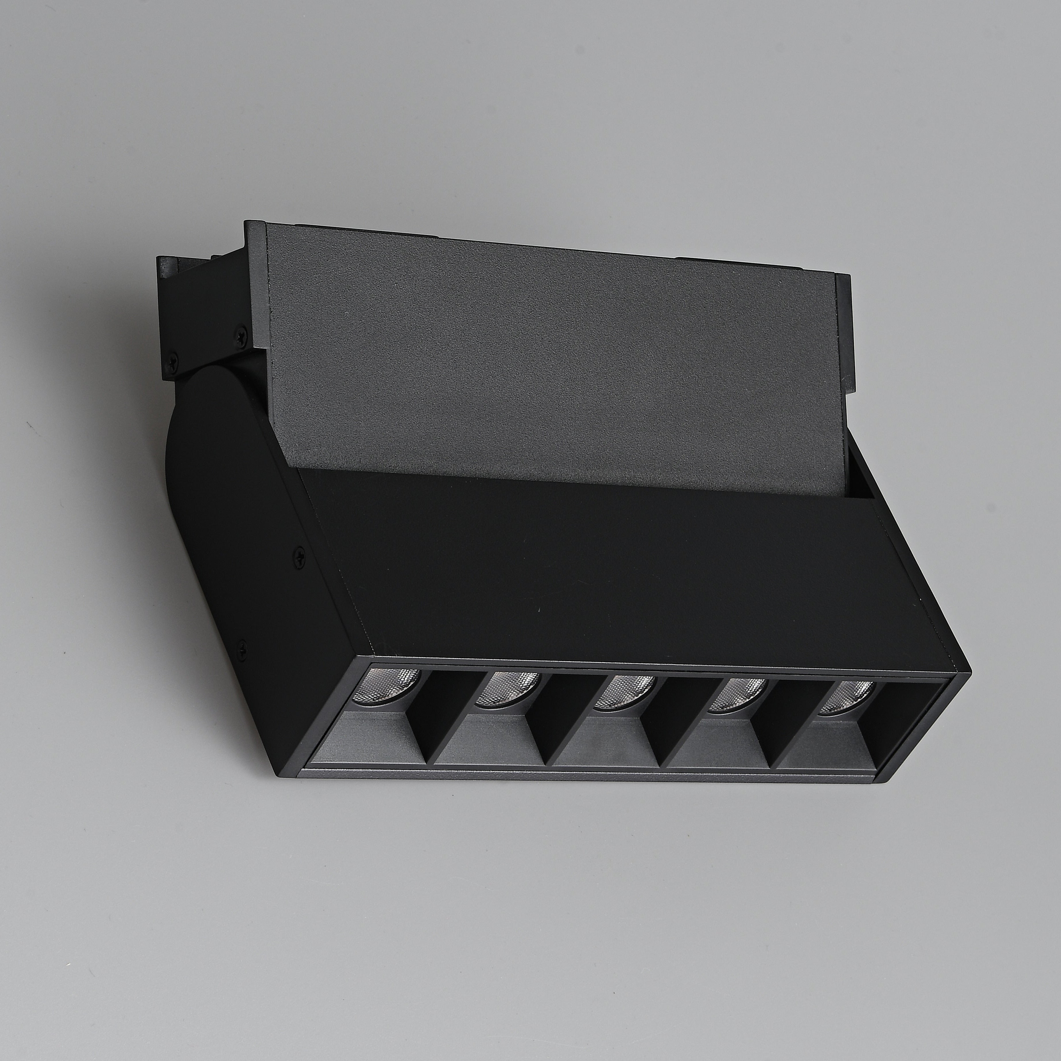 Magnetix 10-20W Strahler schwenkbar